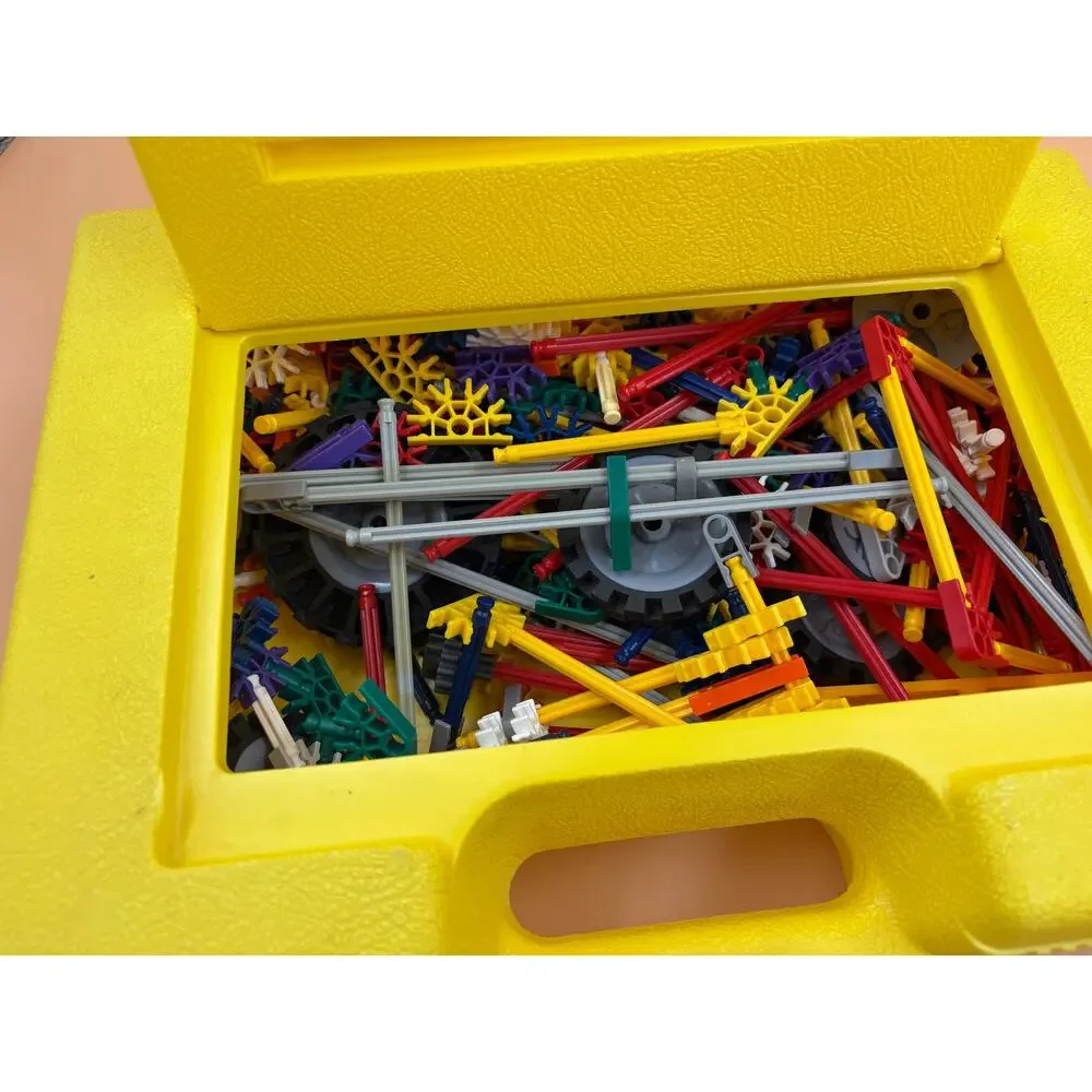 K'NEX Large Building Set with Storage Case - Lots of Pieces
